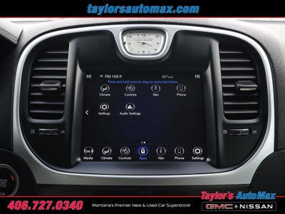 2022 Chrysler 300 Touring L