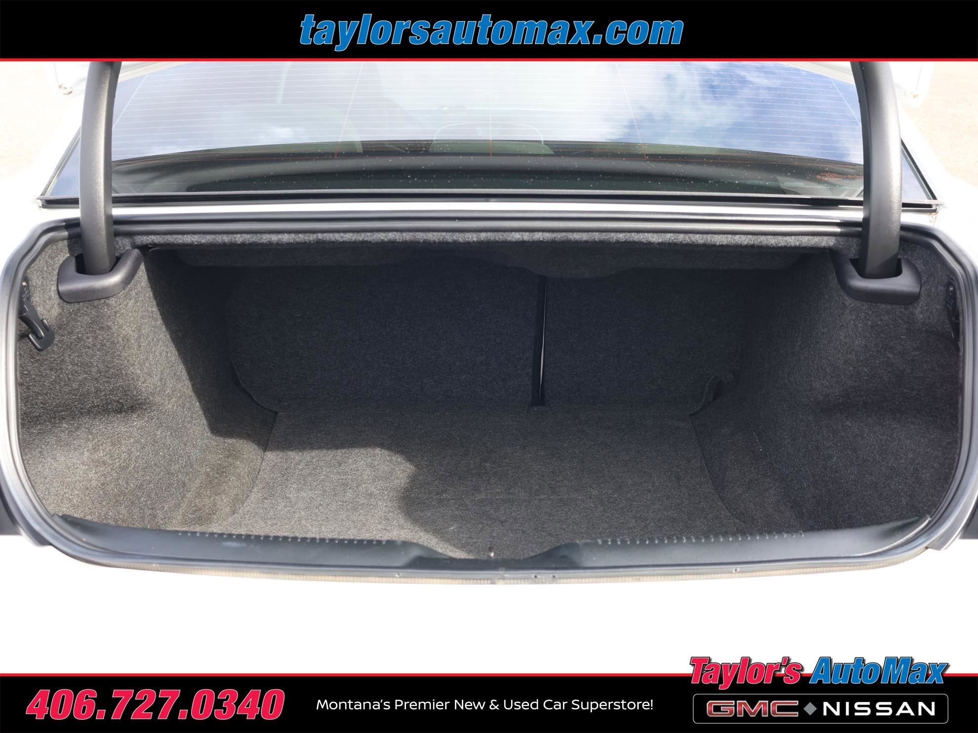 2022 Chrysler 300 Touring L