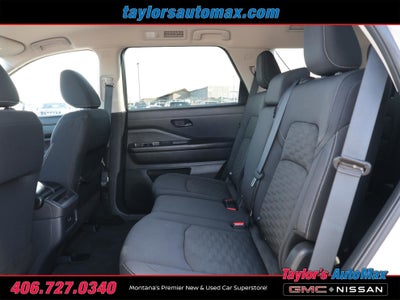 2024 Nissan Pathfinder S