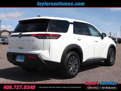 2024 Nissan Pathfinder S
