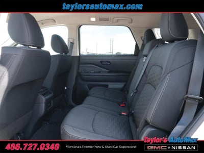 2024 Nissan Pathfinder S