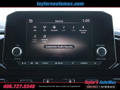 2024 Nissan Pathfinder SV