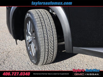 2024 Nissan Pathfinder SV