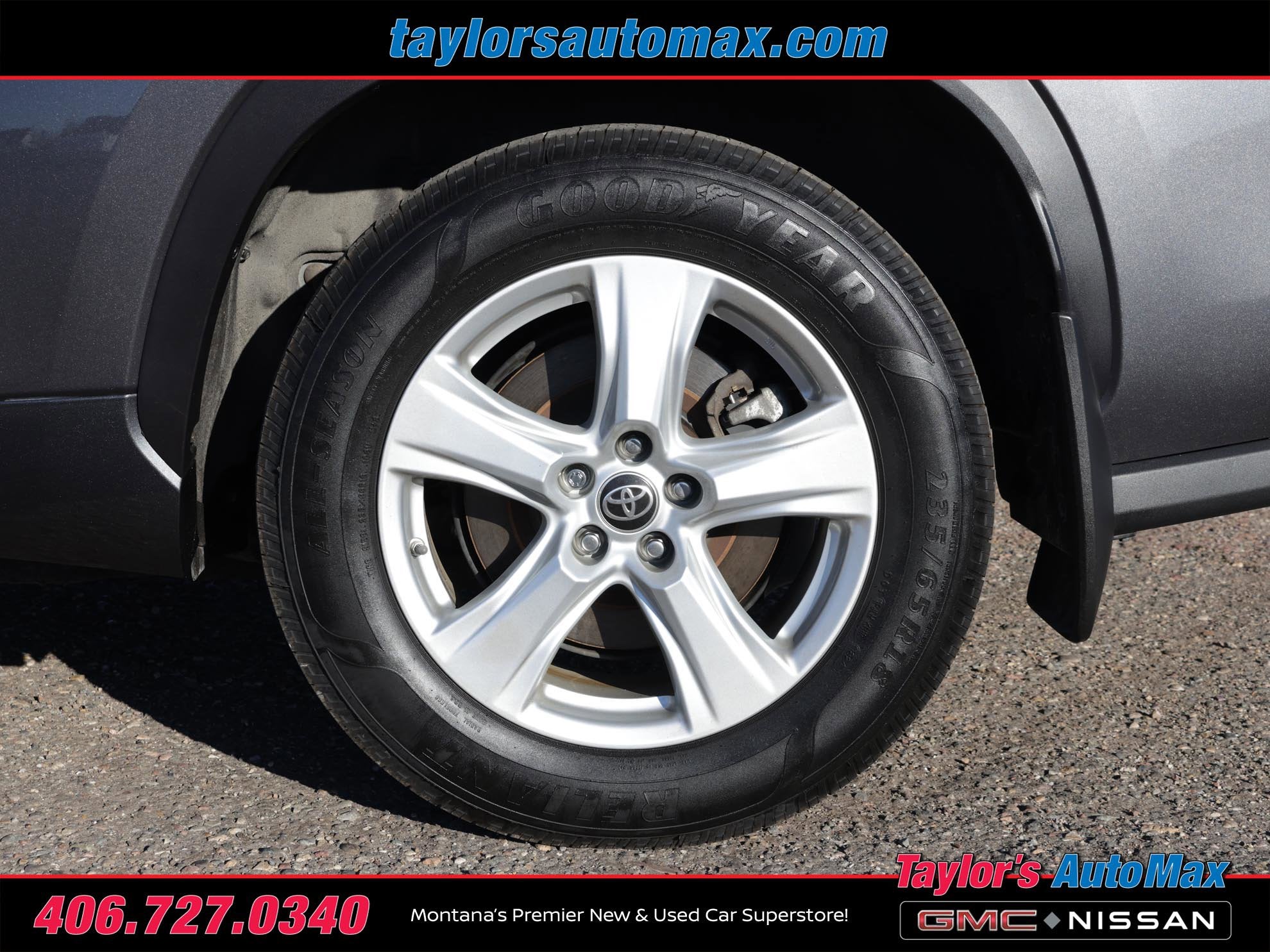 2022 Toyota Highlander LE