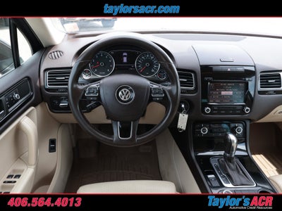 2013 Volkswagen Touareg Sport